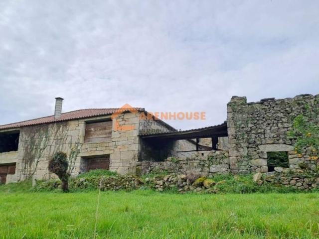 Casa en venta en A Peroxa