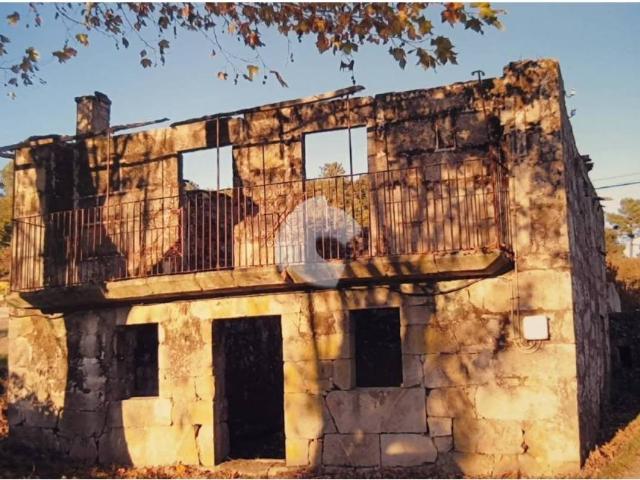 Casa en venta en Ourense, Galicia