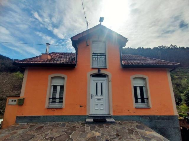 Casa en venta en A Pontenova