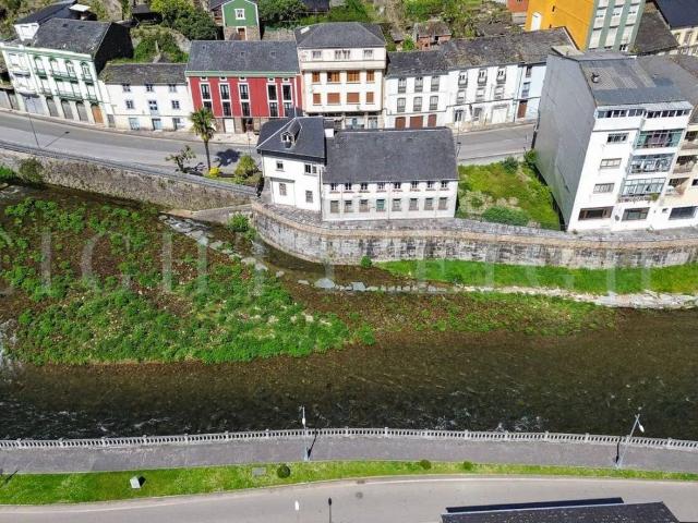 Casa en venta en A Pontenova, O Castelo