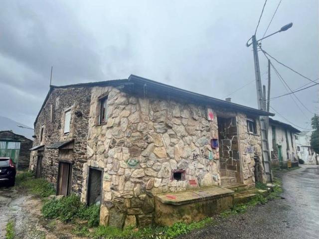 Casa en venta en Valdeorras, Galicia