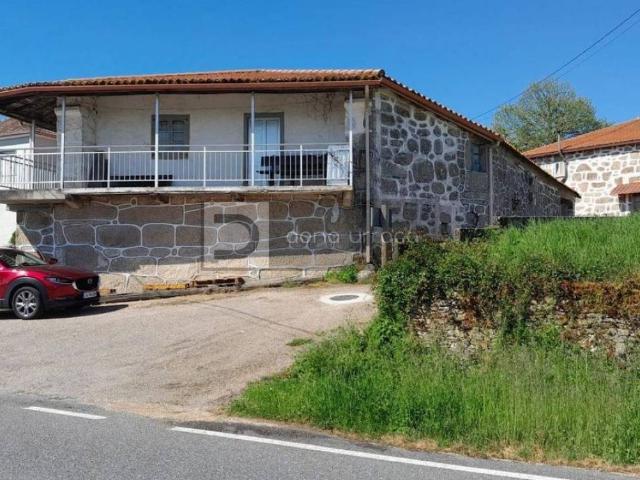 Casa en venta en A Teixeira