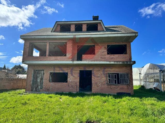 Casa en venta en Abegondo, A Coruña