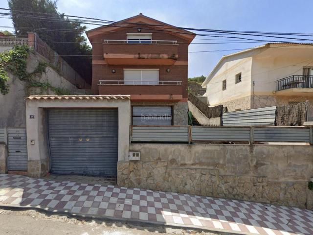 Casa en venta en Abrera