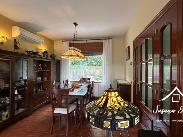 Casa en venta en Abrera
