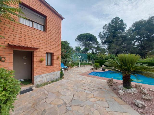Casa en venta en Abrera