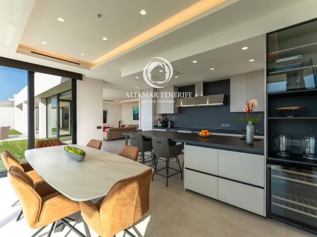 Casa en venta en La Postura, Adeje