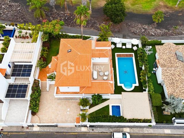 Casa en venta en La Caleta, Adeje