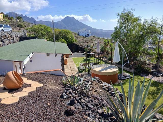 Casa en venta en Las Moraditas, Adeje