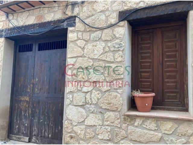 Casa en venta en Ademuz, Valencia