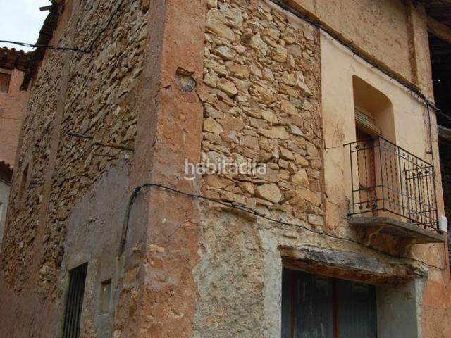 Casa en venta en Ademuz, Valencia
