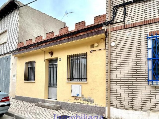 Casa en venta en Adrada De Haza, Castilla y León