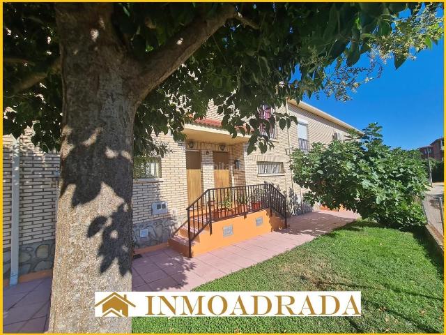 Casa en venta en La Adrada, Castilla y León