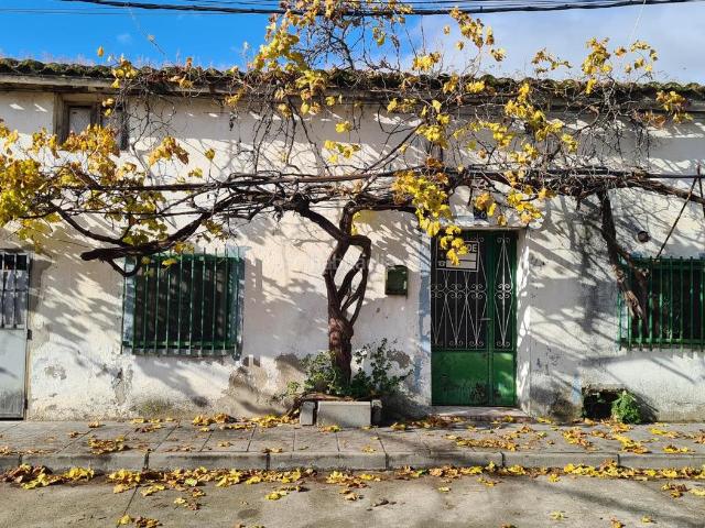 Casa en venta en La Adrada, Castilla y León