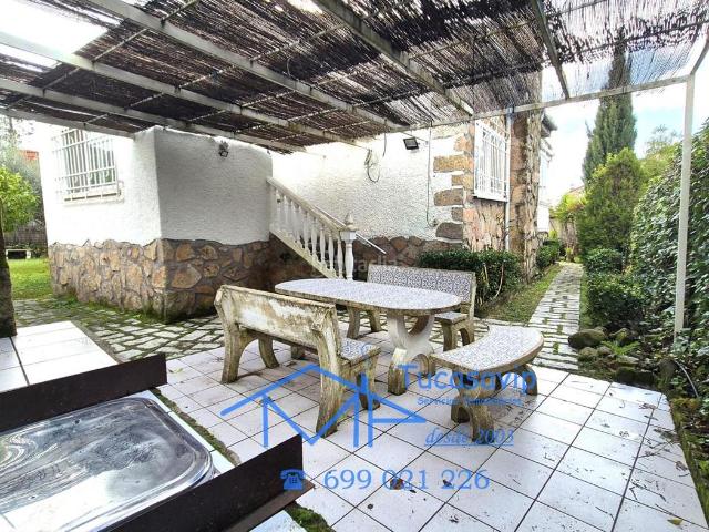 Casa en venta en La Adrada, Castilla y León