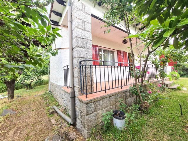 Casa en venta en La Adrada
