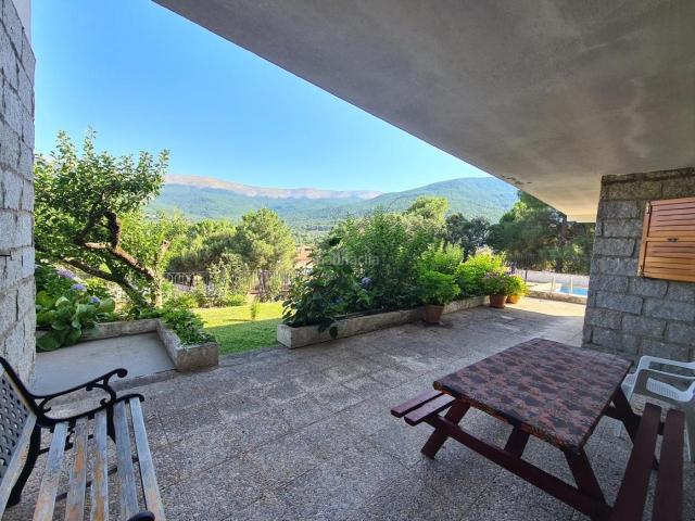 Casa en venta en La Adrada