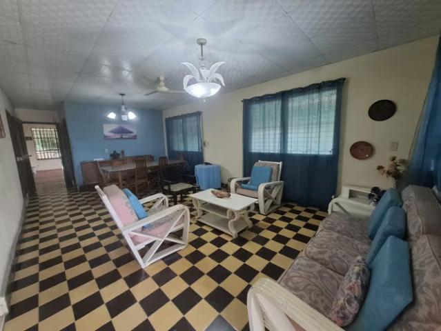 Casa venta en Aguadulce