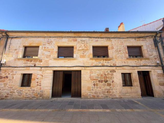 Casa en venta en Barrio de Jóse Gómez Briz, Aguilar de Campoo