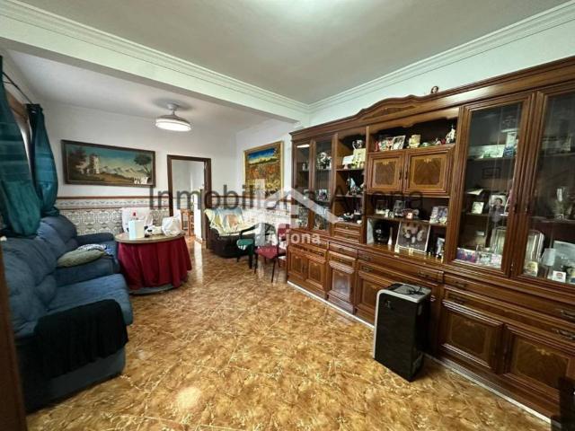 Casa en venta en Aguilar De La Frontera, Andalucía
