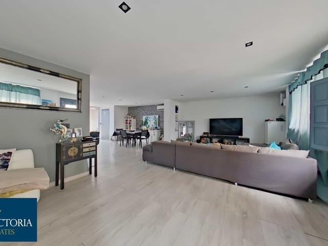 Casa en venta en A Lama