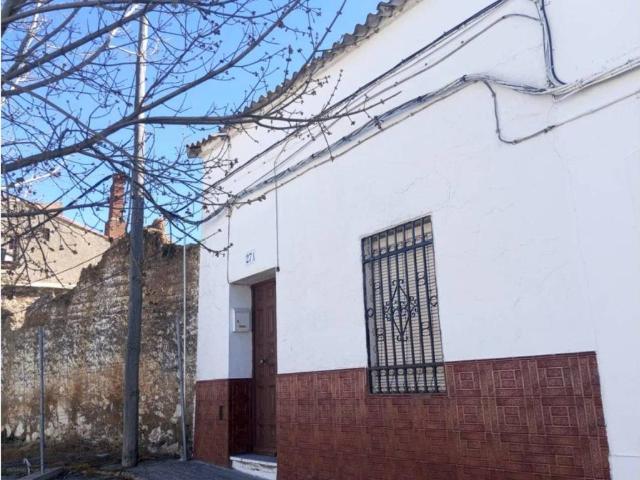 Casa en venta en Ahillones, Extremadura