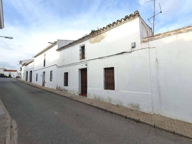 Casa en venta en Ahillones, Badajoz