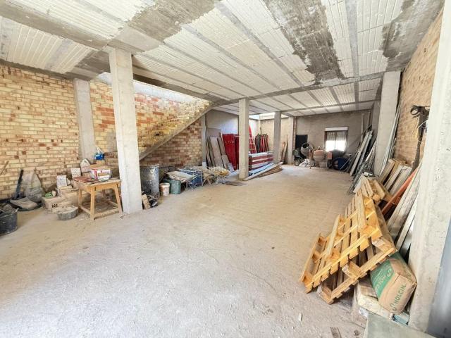 Casa en venta en Antequera, Andalucía