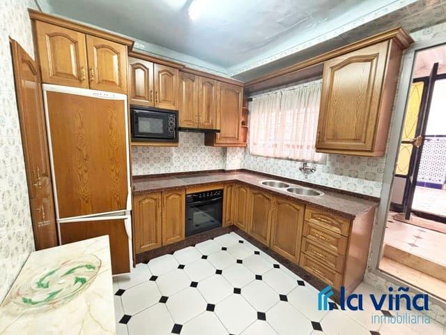Casa en venta en Antequera, Andalucía