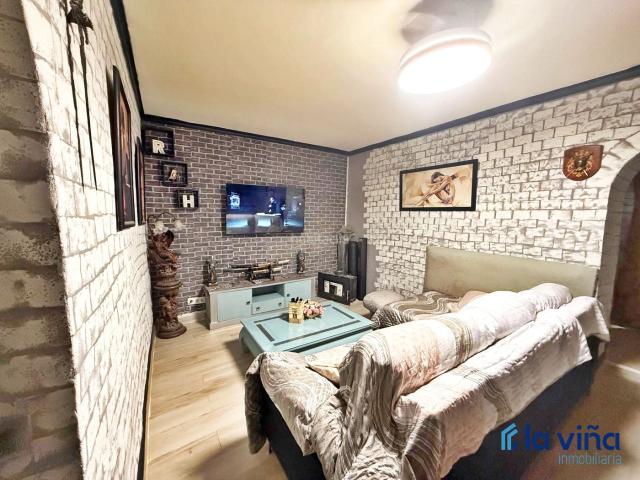 Casa en venta en Antequera, Andalucía
