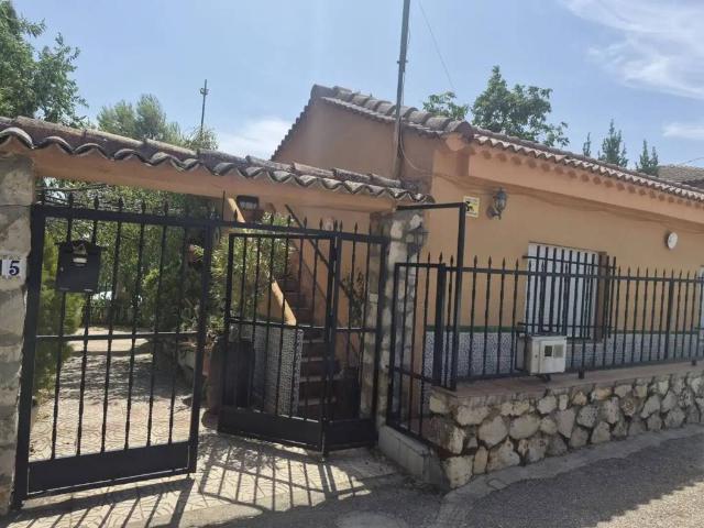 Casa en venta en Albares, Castilla-La Mancha