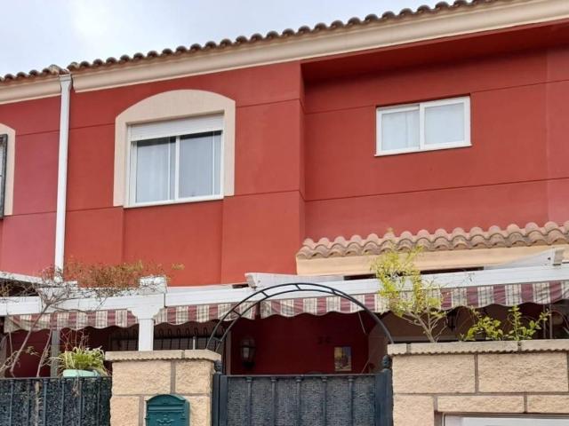 Casa en venta en Albatera