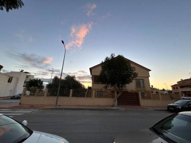 Casa en venta en el Baix Segura / La Vega Baja, Valencia