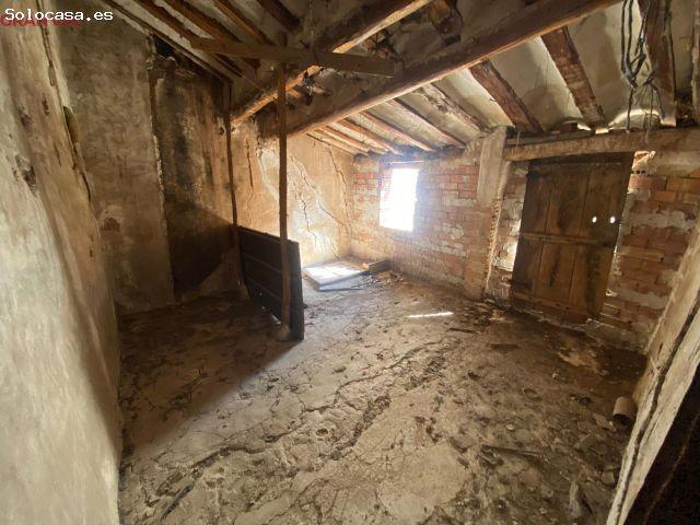 Casa en venta en Albelda De Iregua, La Rioja