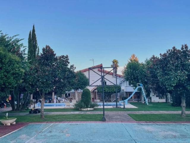Casa en venta en Albelda De Iregua, La Rioja