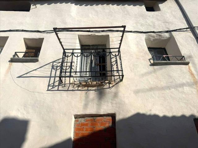 Casa en venta en Albelda De Iregua, La Rioja