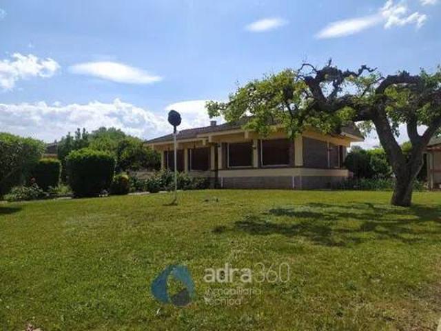 Casa en venta en Albelda De Iregua, La Rioja