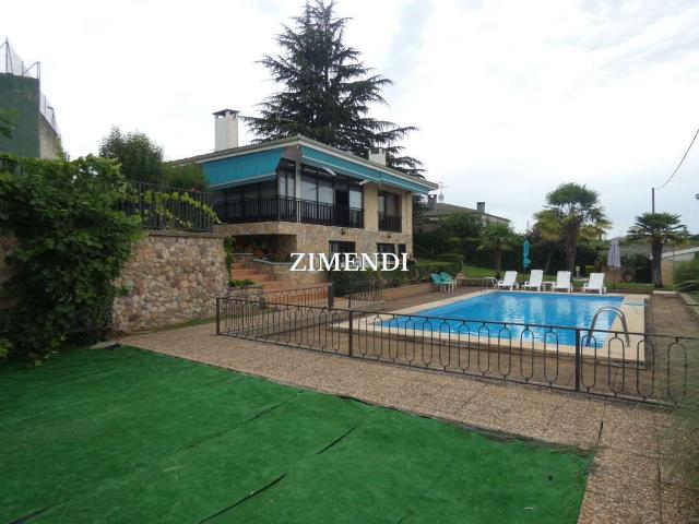 Casa en venta en Albelda De Iregua, La Rioja