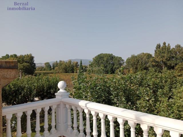 Casa en venta en Albelda De Iregua, La Rioja