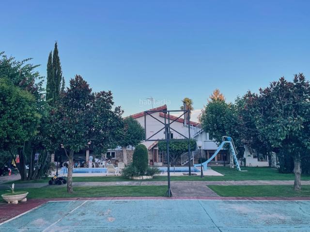 Casa en venta en Albelda De Iregua, La Rioja