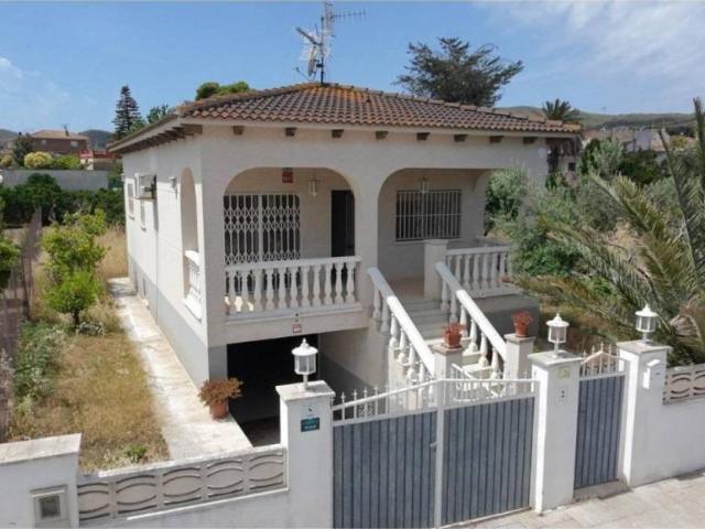 Casa en venta en les Peces, Baix Penedès