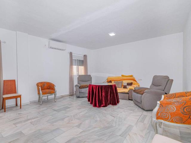 Casa en venta en Albolote