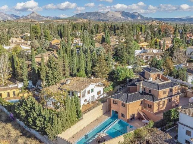 Casa en venta en Albolote