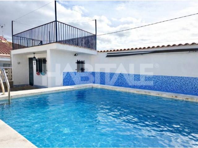 Casa en venta en La Hoya de Buñol, Valencia