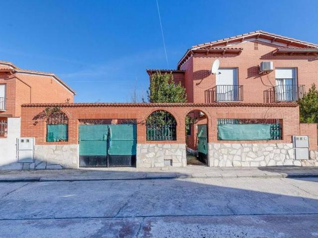 Casa en venta en Alcabón, Toledo