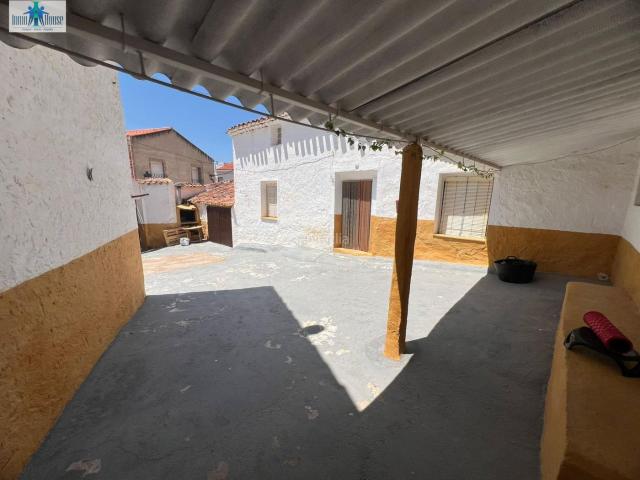 Casa en venta en Alcadozo, Castilla-La Mancha