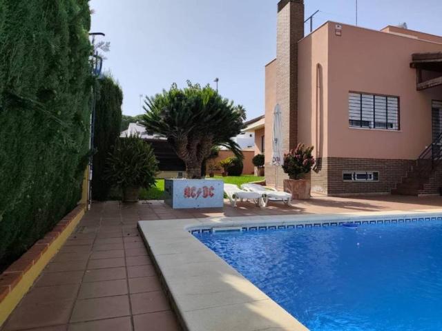Casa en venta en Alcalá De Guadaíra, Andalucía