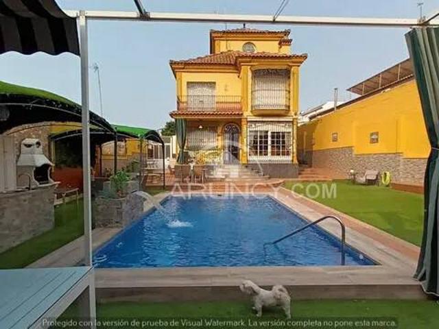 Casa en venta en Alcalá De Guadaíra, Andalucía