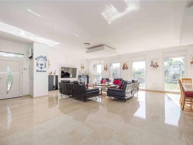Casa en venta en Sevilla, Andalucía