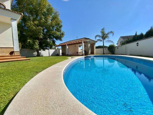 Casa en venta en Alcalá De Guadaíra, Andalucía